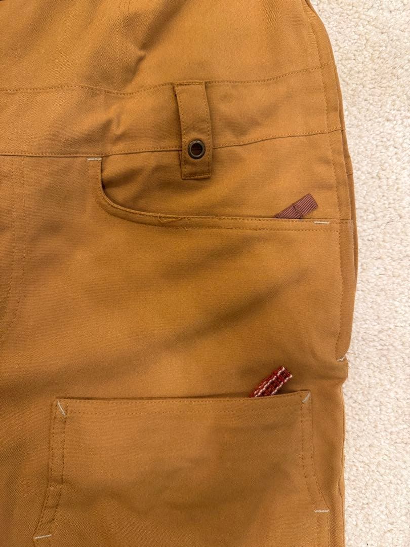 BURTON ビブパンツ　レディースウェア