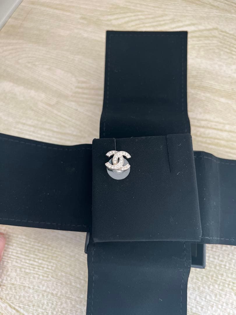 CHANEL ロゴデザイン 片耳用ピアス