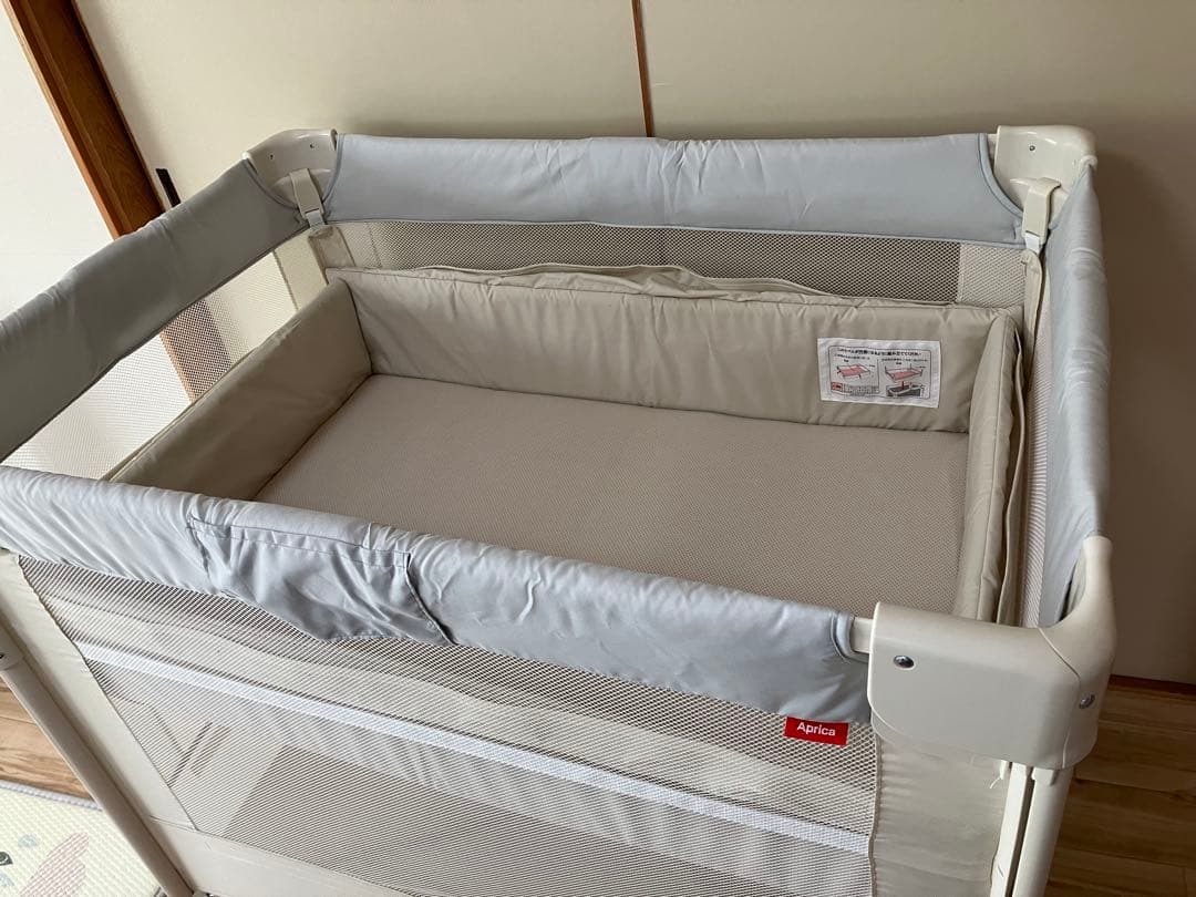 アップリカ　ココネルエアーAB ホワイトグレー　説明書・収納袋有