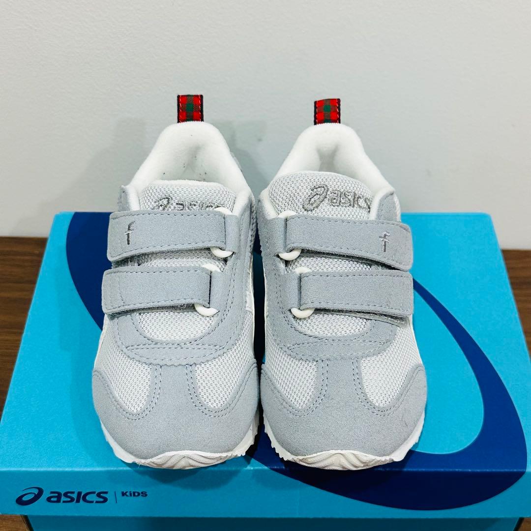 asics × familiarスニーカー グレー 　16cm