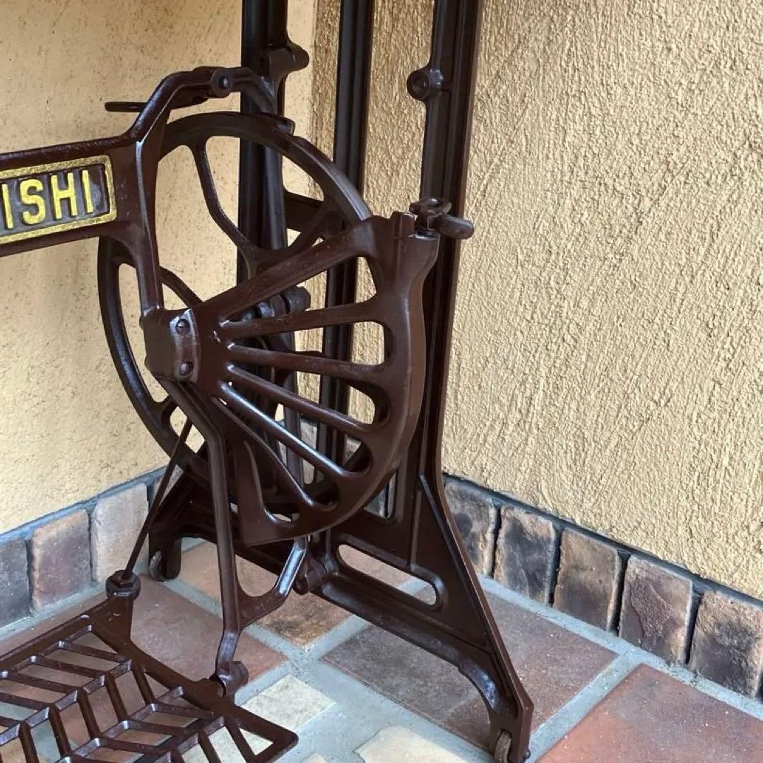 MITSUBISHI アンティークテーブル