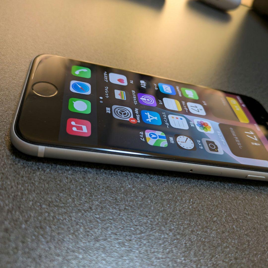 【中古品】iPhone SE2 64GB 本体 バッテリー容量83%