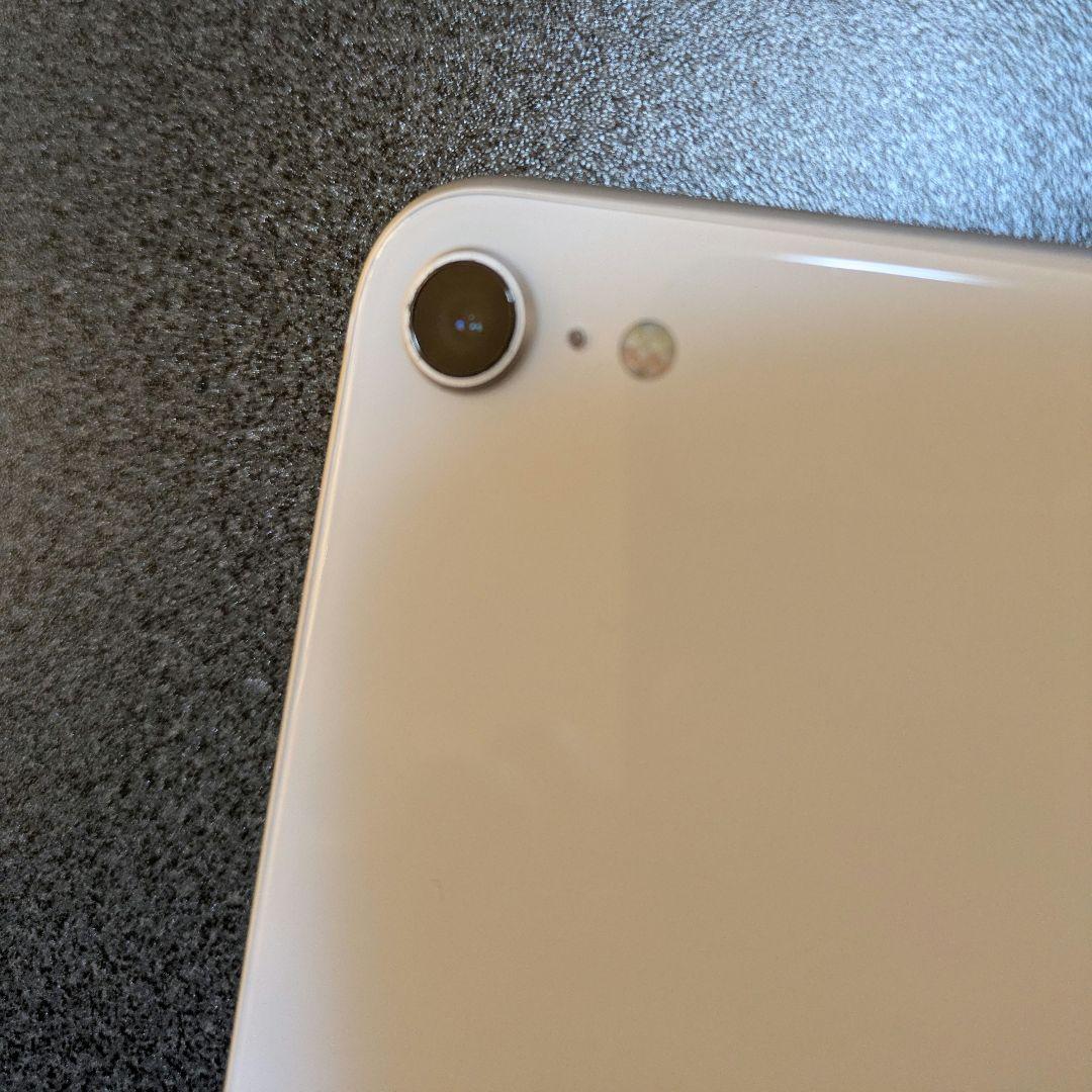 【中古品】iPhone SE2 64GB 本体 バッテリー容量83%