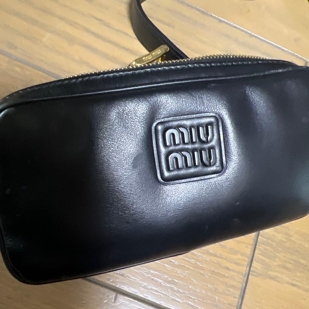 m*a様 ミュウミュウ　miumiu ベルトバッグ
