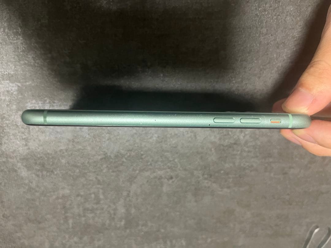 S*）様 iPhone11 128GB