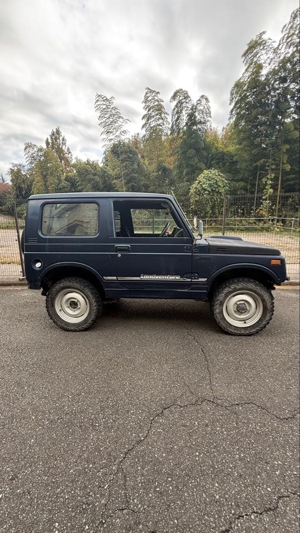 スズキ ジムニー　JA11 車体