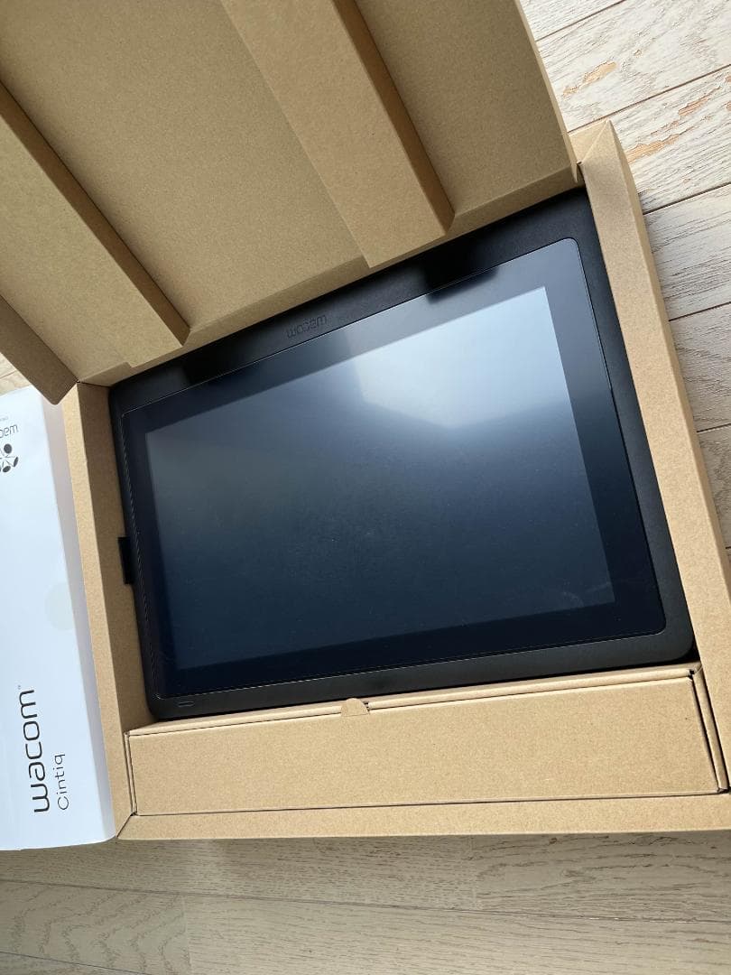 Wacom Cintiq16　専用スタンド付き