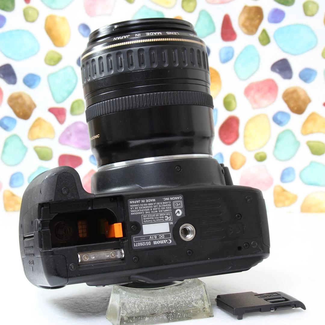 ♥︎◇Canon KISS N ◇レンズキット♪ ◇バッテリーグリップ付き♪