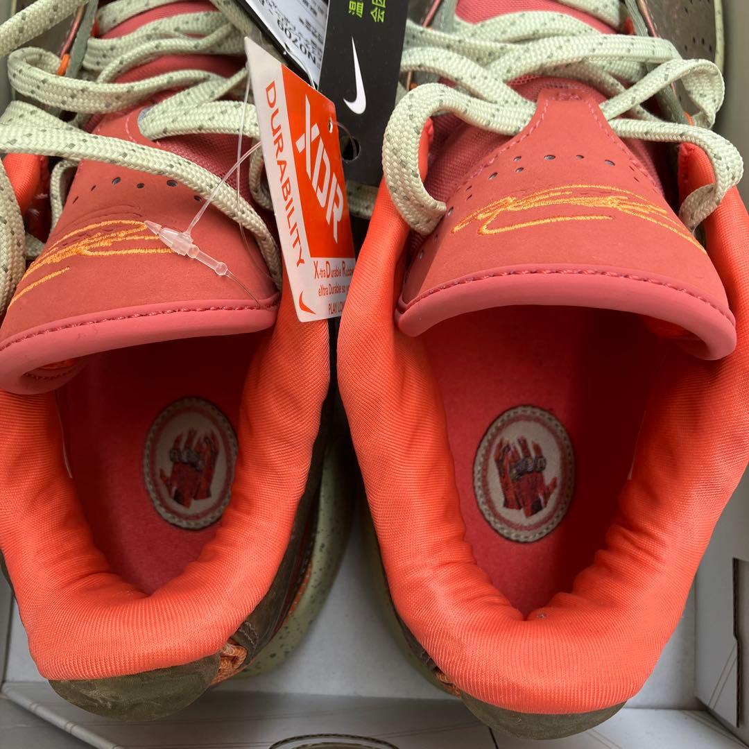 ナイキ　スニーカー　バッシュ　レブロン 21 エレメンタルゴールド　クイーン