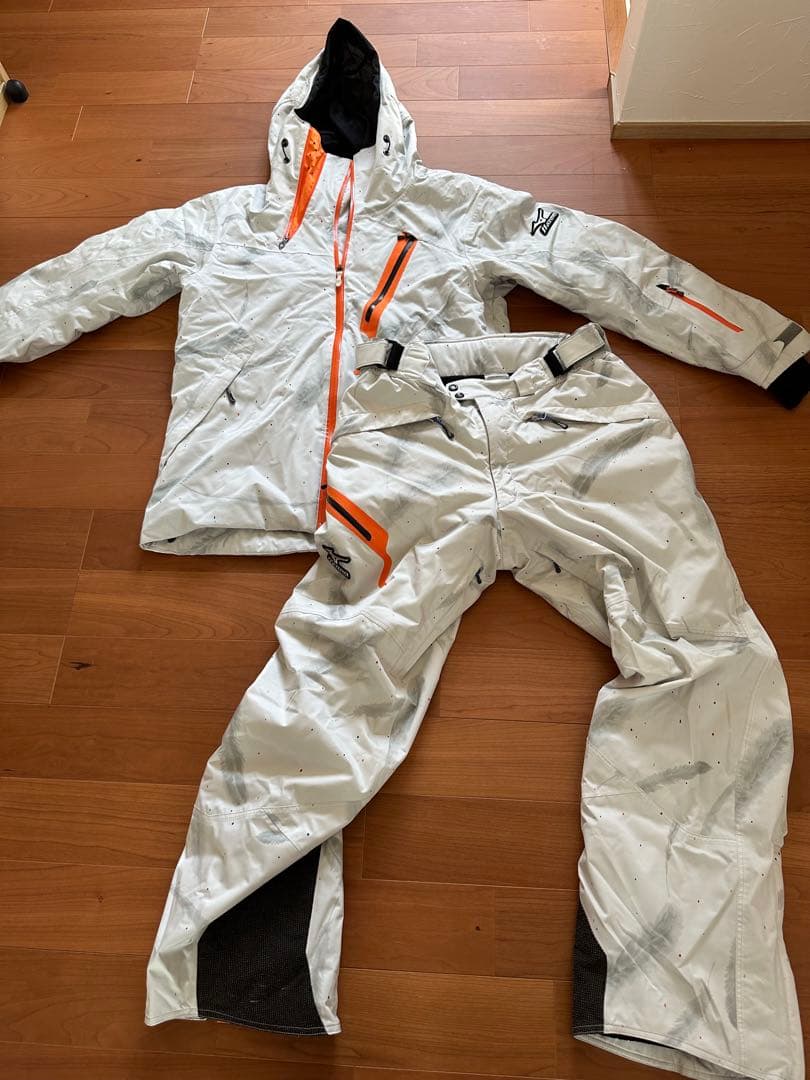 【美品】男性用Mizuno スキーウェア上下セット