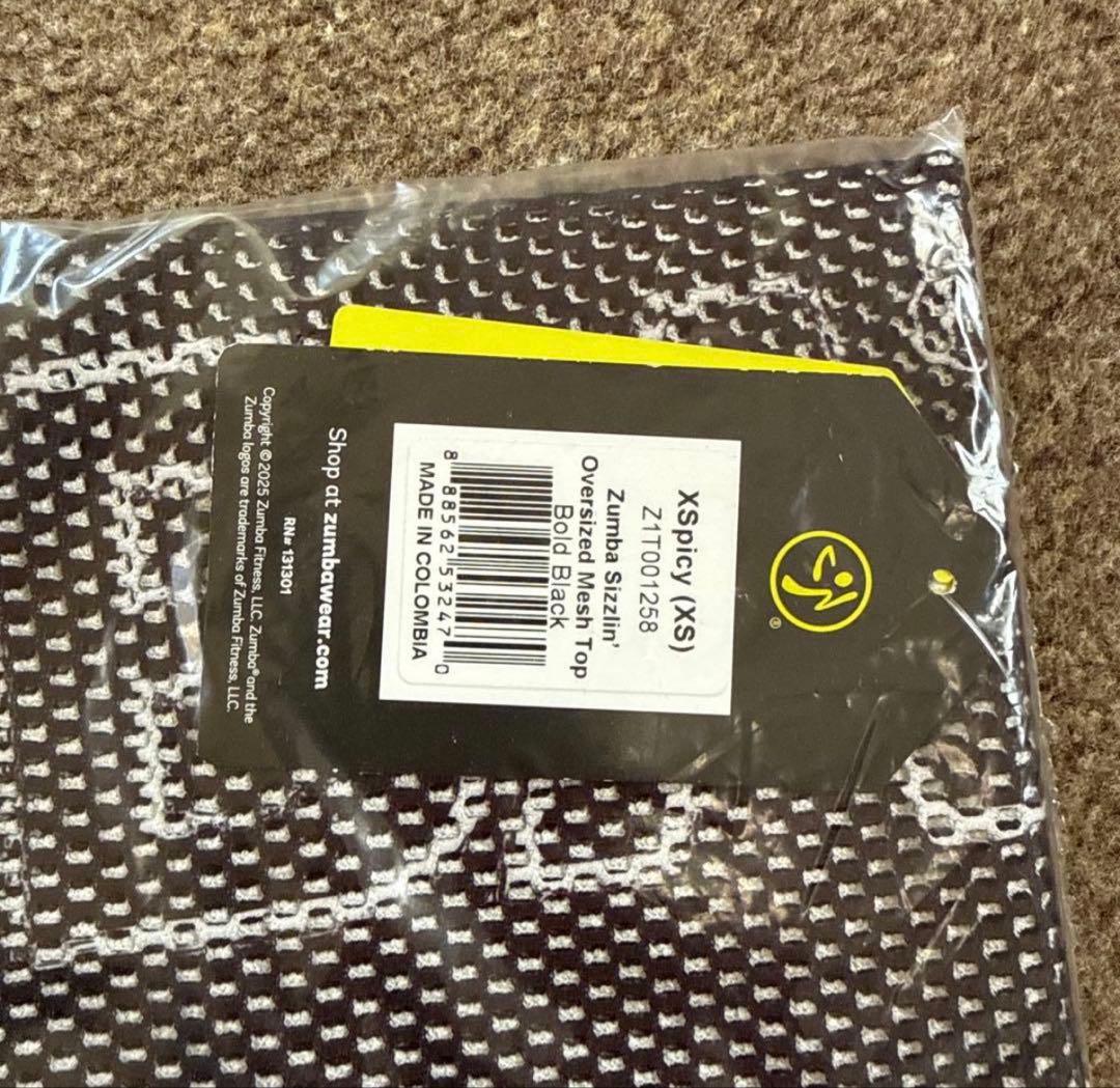 残り僅か 正規品 最新作 新品未開封 ZUMBA 豹柄 メッシュ Tシャツ XS