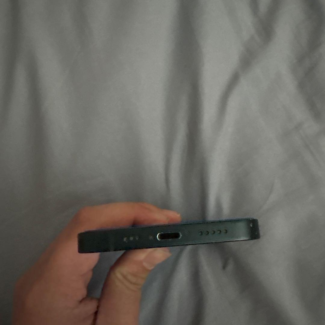 iPhone14本体　ミッドナイト　128G