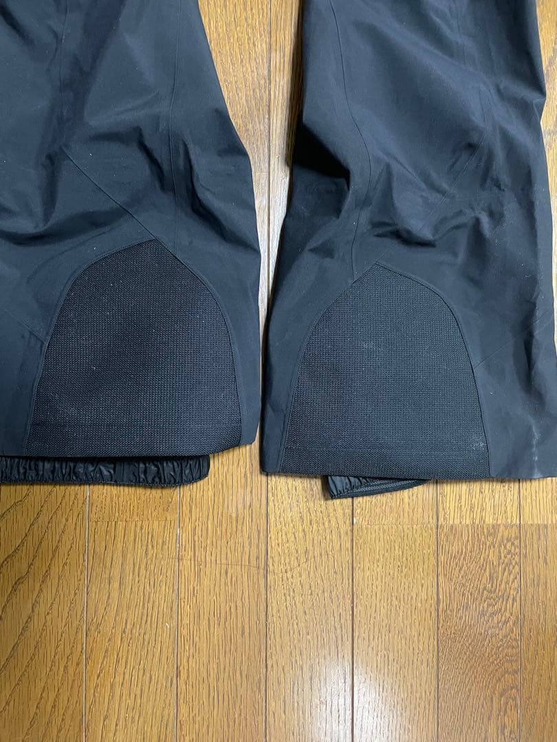 Arc'teryx GORE-TEX パンツ