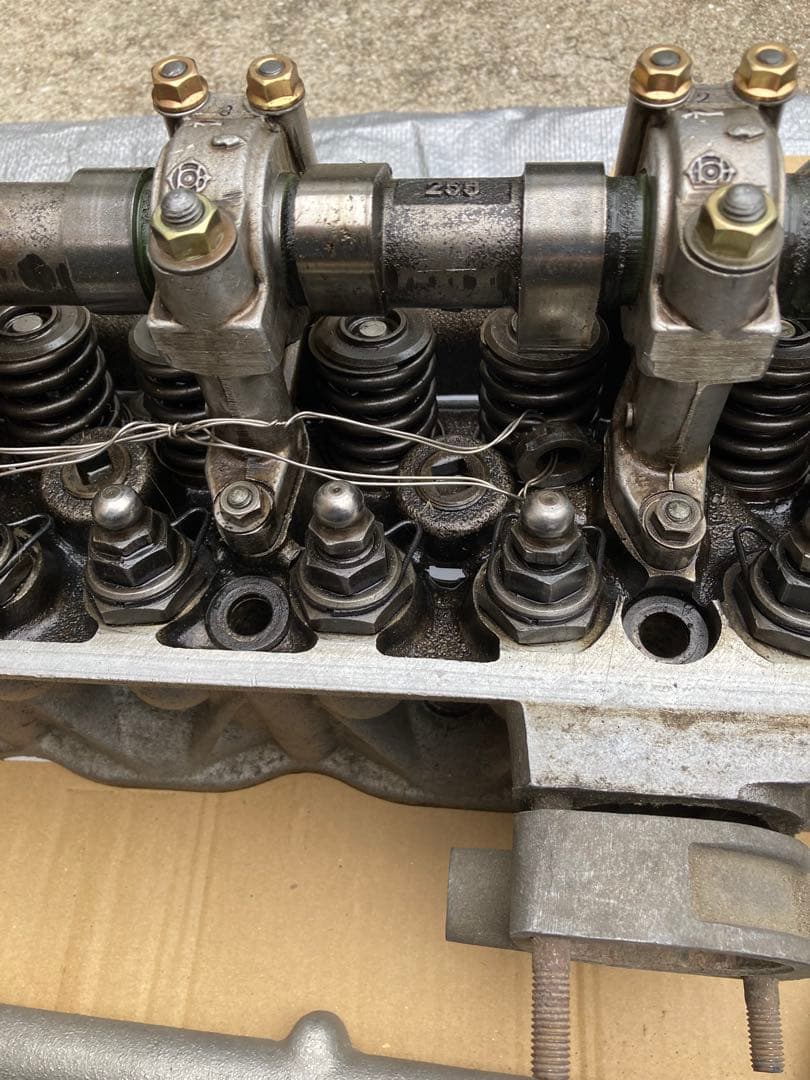 NISSANフェアレディーsr31ヘッドカバー