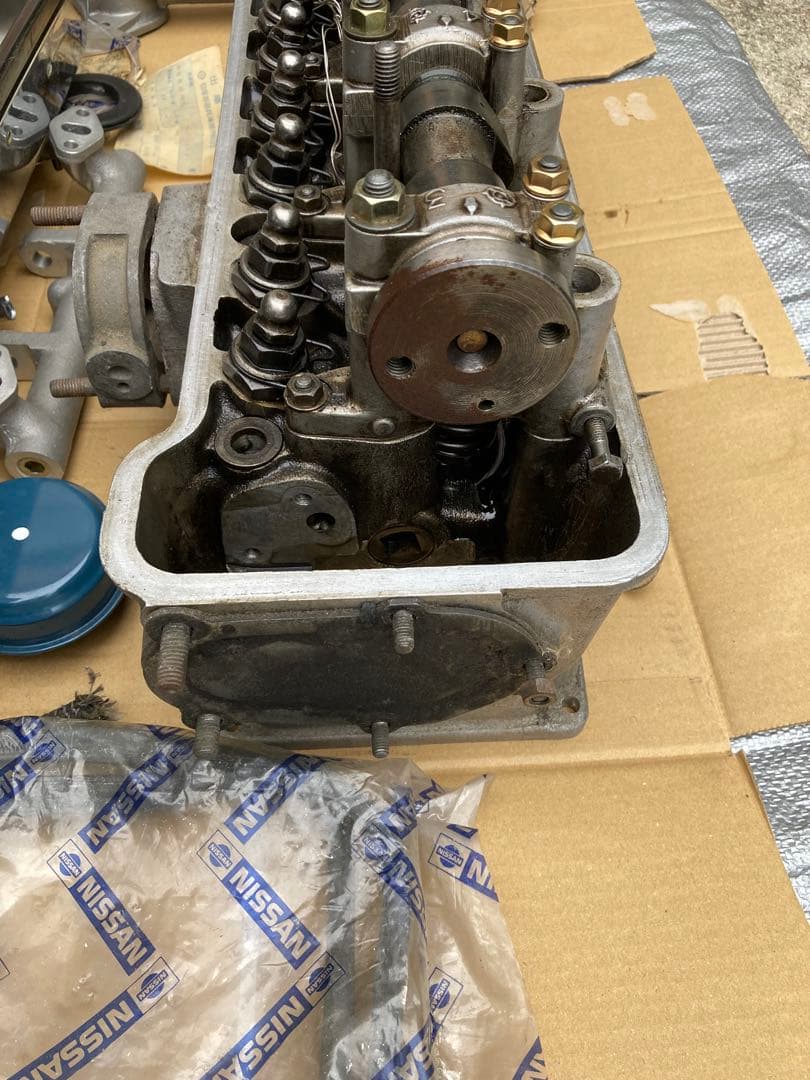 NISSANフェアレディーsr31ヘッドカバー