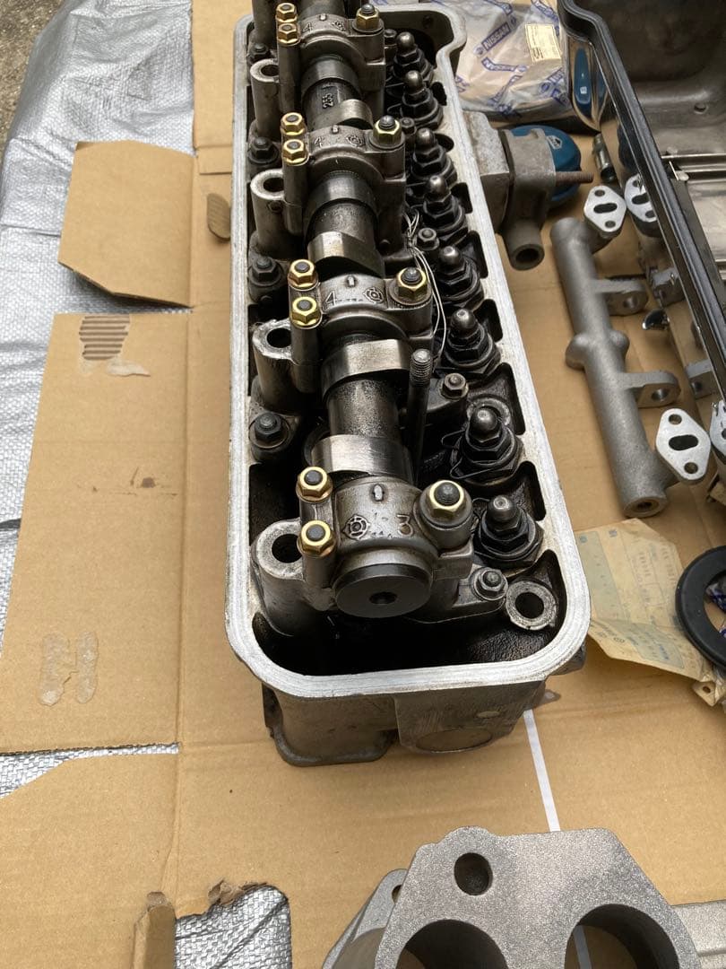 NISSANフェアレディーsr31ヘッドカバー