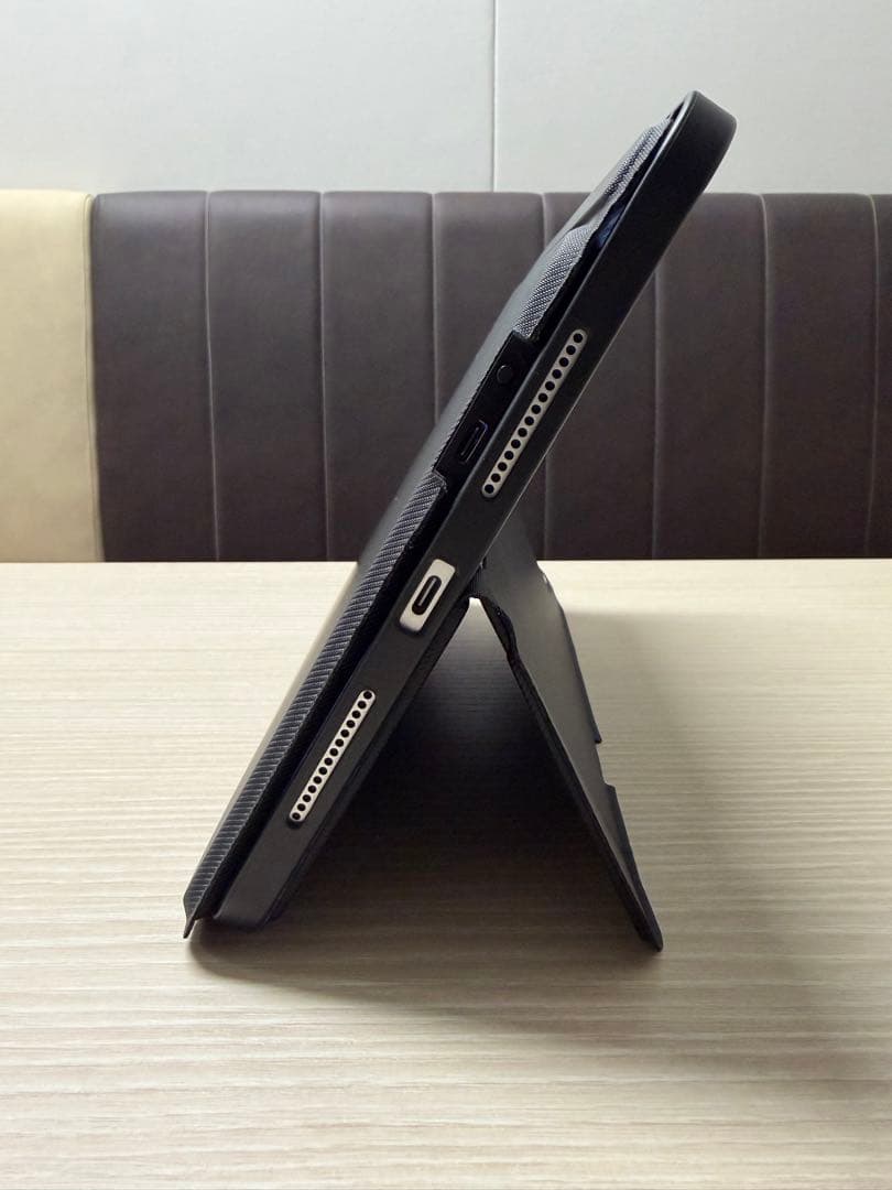 iPad Pro 11 7th 512GB シルバー ＋ キーボードケース