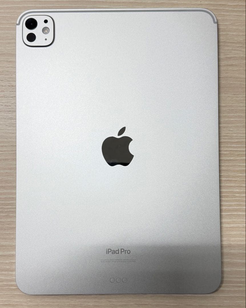 iPad Pro 11 7th 512GB シルバー ＋ キーボードケース