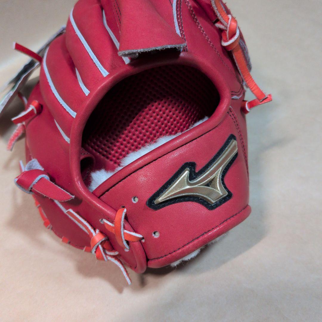 ミズノ:右投げ用:硬式用グラブ:投手用:サイズ11:色:ラディッシュ