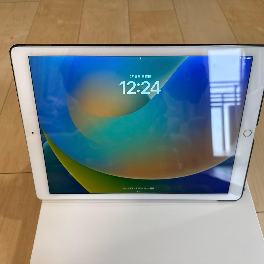 美品iPad Pro Wi-Fi 128GB 12.9インチ　第1世代 ケース付