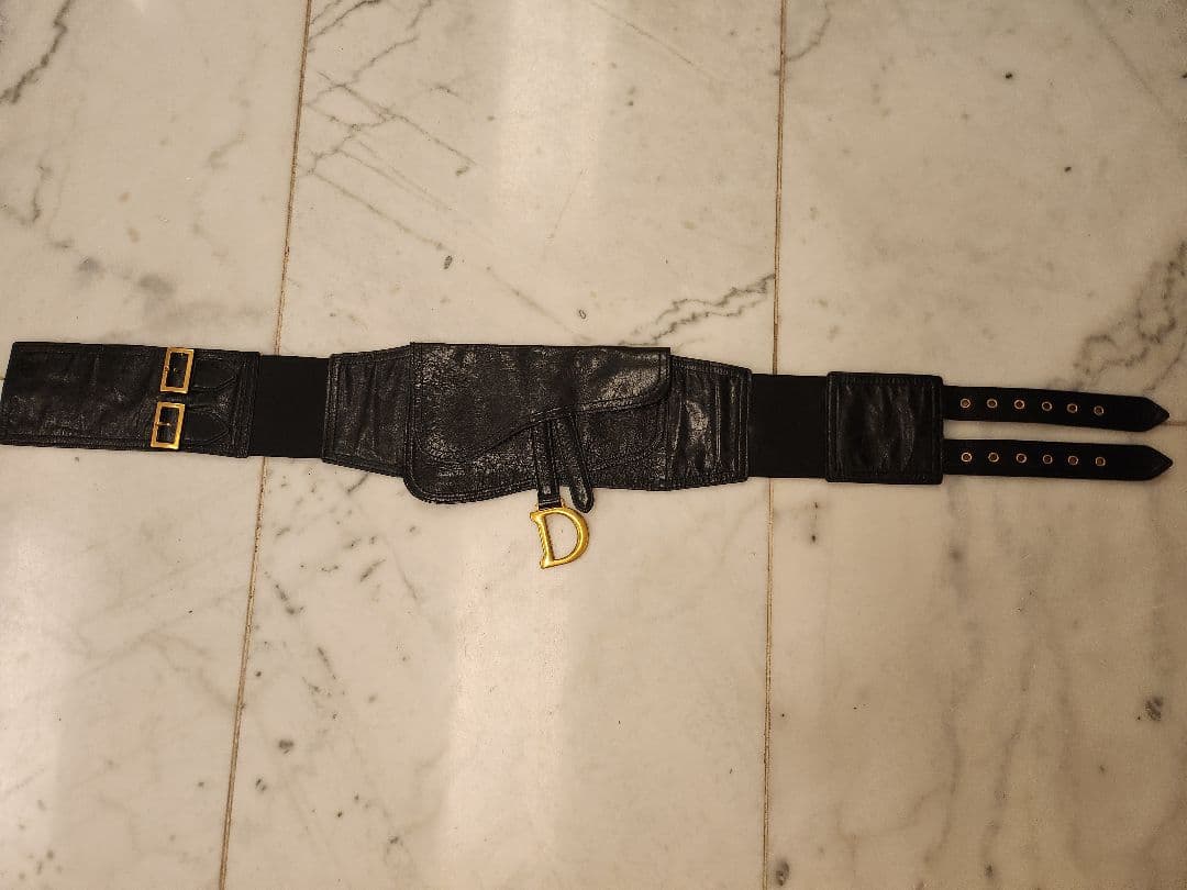 Christian Dior サドルベルト　ワンピース・ スカートとの合わせに♥