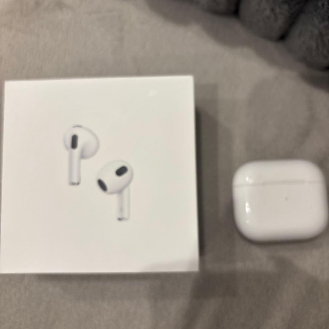 AirPods 第3世代 本体 ホワイト 充電ケース付き
