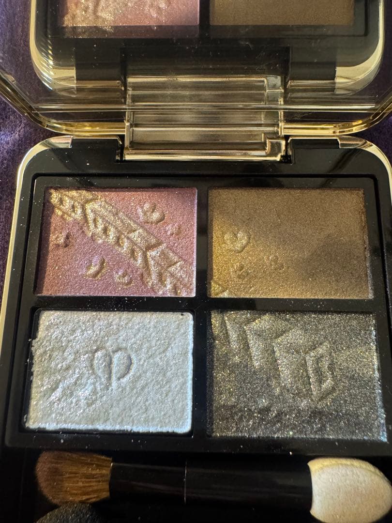 ほぼ未使用クレ・ド・ポー ボーテ オンブルクルールクアドリ #505 ポーチ付