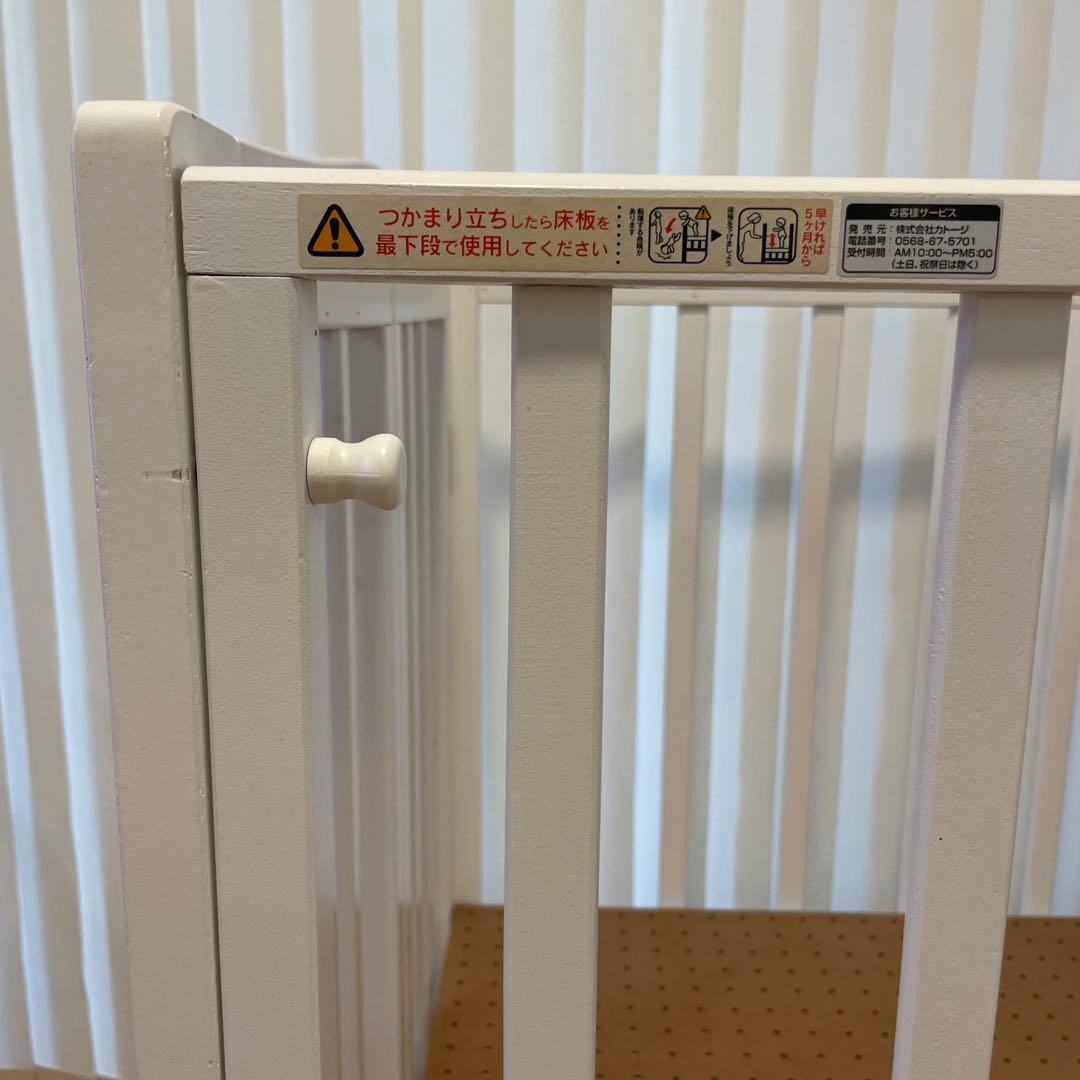 カトージ　ホワイト　ミニベビーベッド キャスター付き 60×90 品番02700