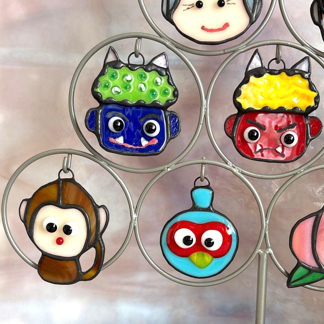 ステンドグラスオーナメント　ハンドメイド　サンキャッチャー　桃太郎　オーナメント