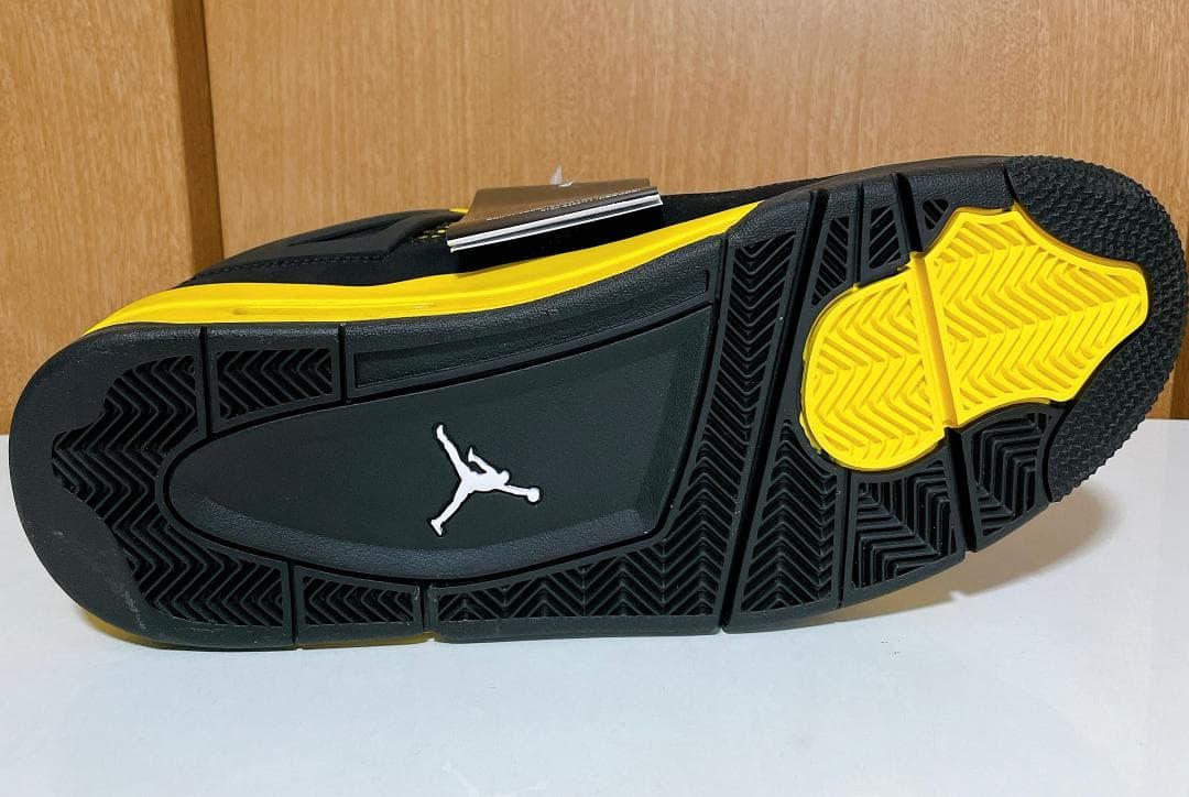 NIKE AIR JORDAN 4 RETRO サンダー ナイキ エア