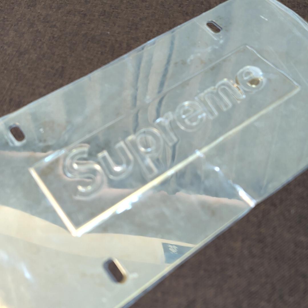ウェルカムボード Supreme Chain License Plate Frame GOLD