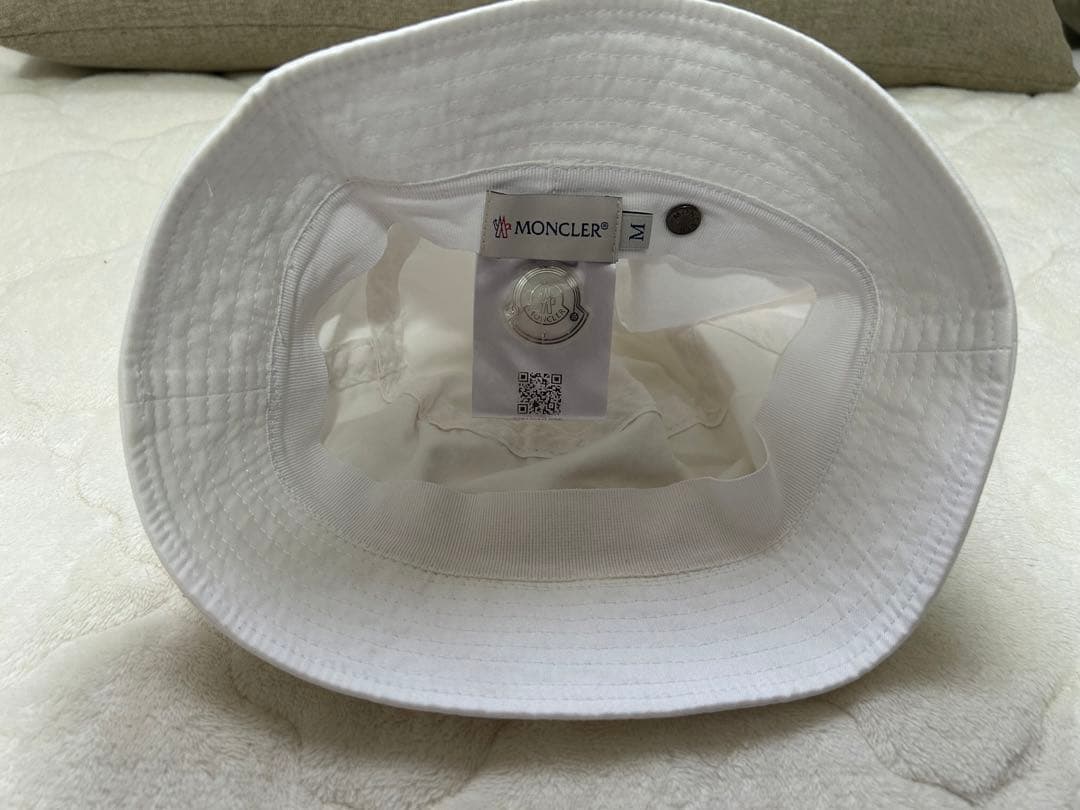 MONCLER ホワイト バケットハット M