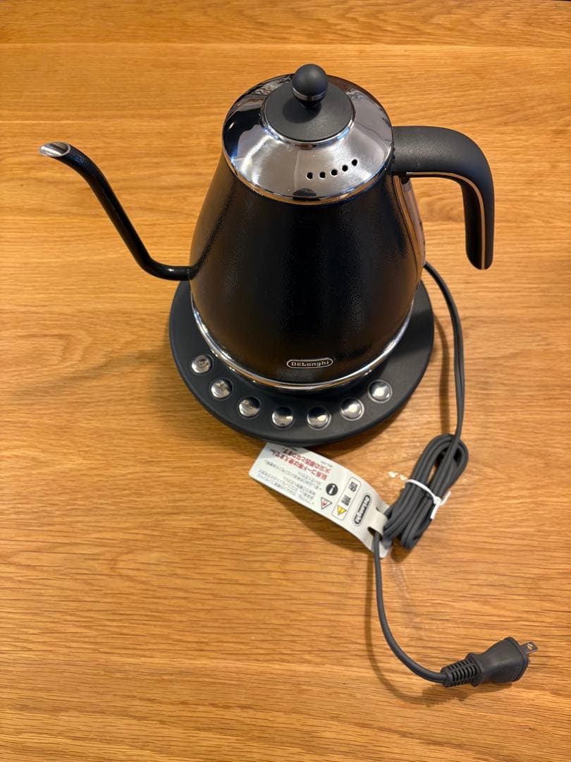 De'Longhi ブラック 電気ケトル