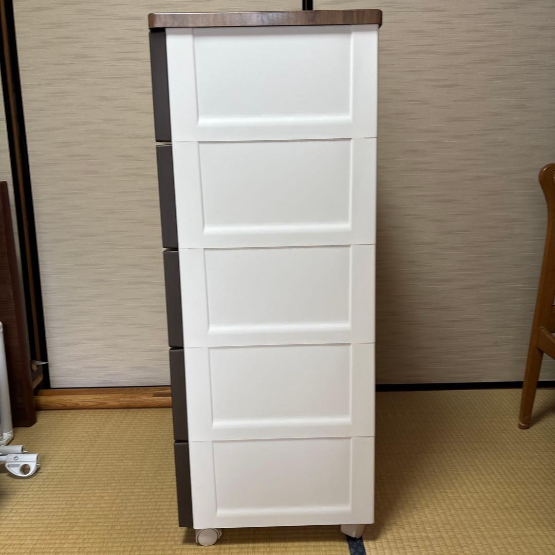 送料込ニトリフィッツプラスメッシュダークブラウン ホワイト 5段チェスト