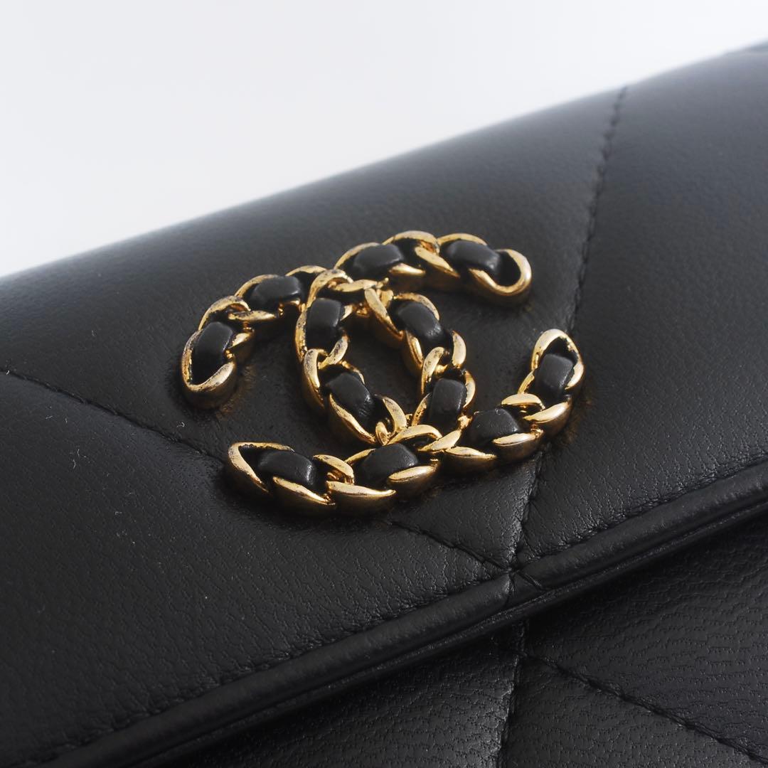 ぴchan＊CHANEL＊シャネル＊19 ディズヌフ＊ラムスキン＊フラップ