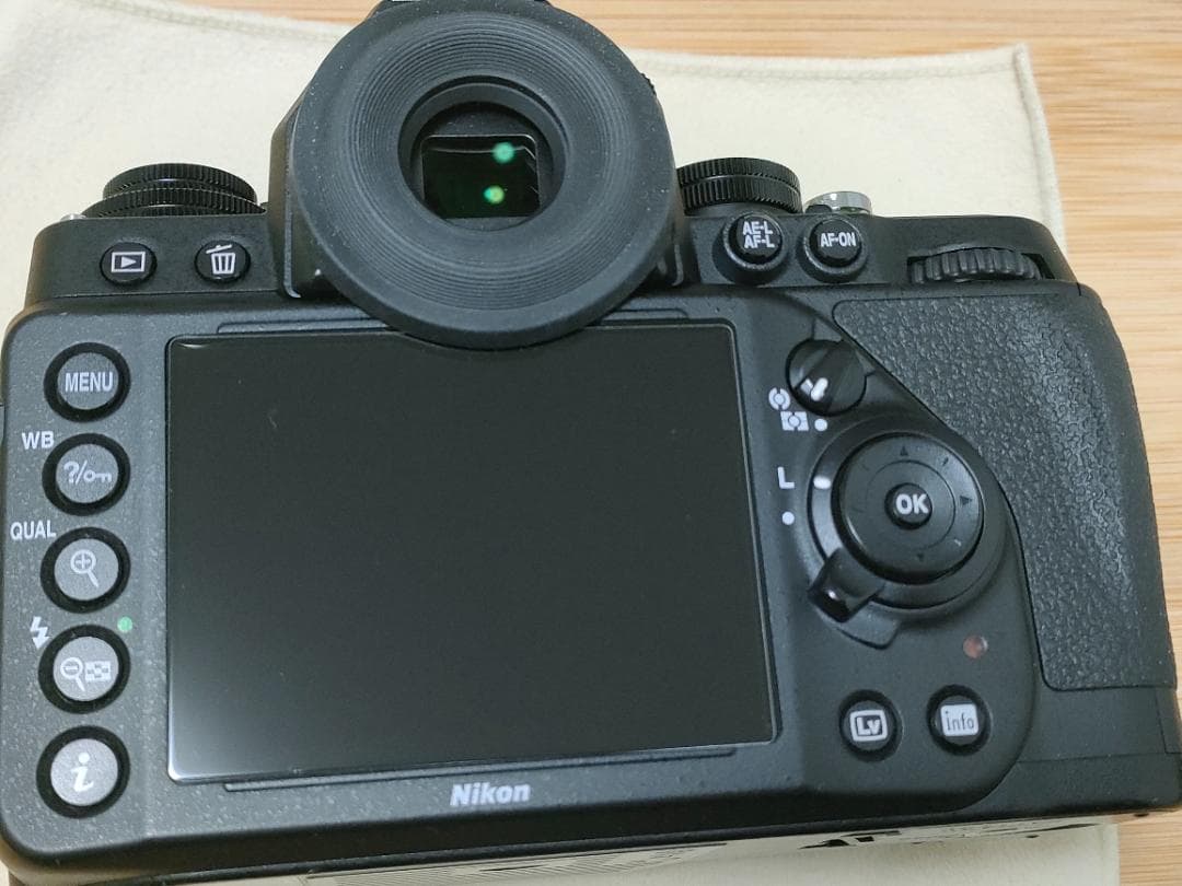 シャッター数【3837枚】美品、Nikon デジタル一眼レフカメラ Df ボディ