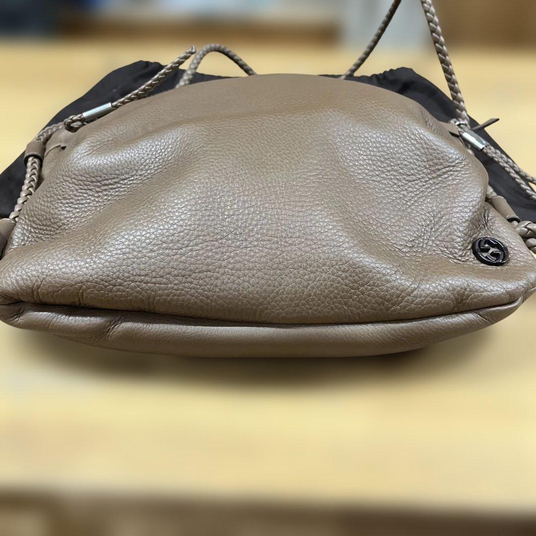 GUCCI インターロッキングブラウンレザー ショルダーバッグ