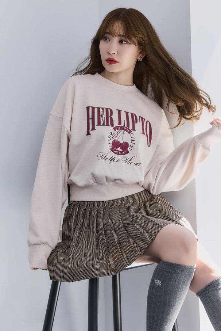 Herlipto Classic Cherry Sweatshirt スウェット
