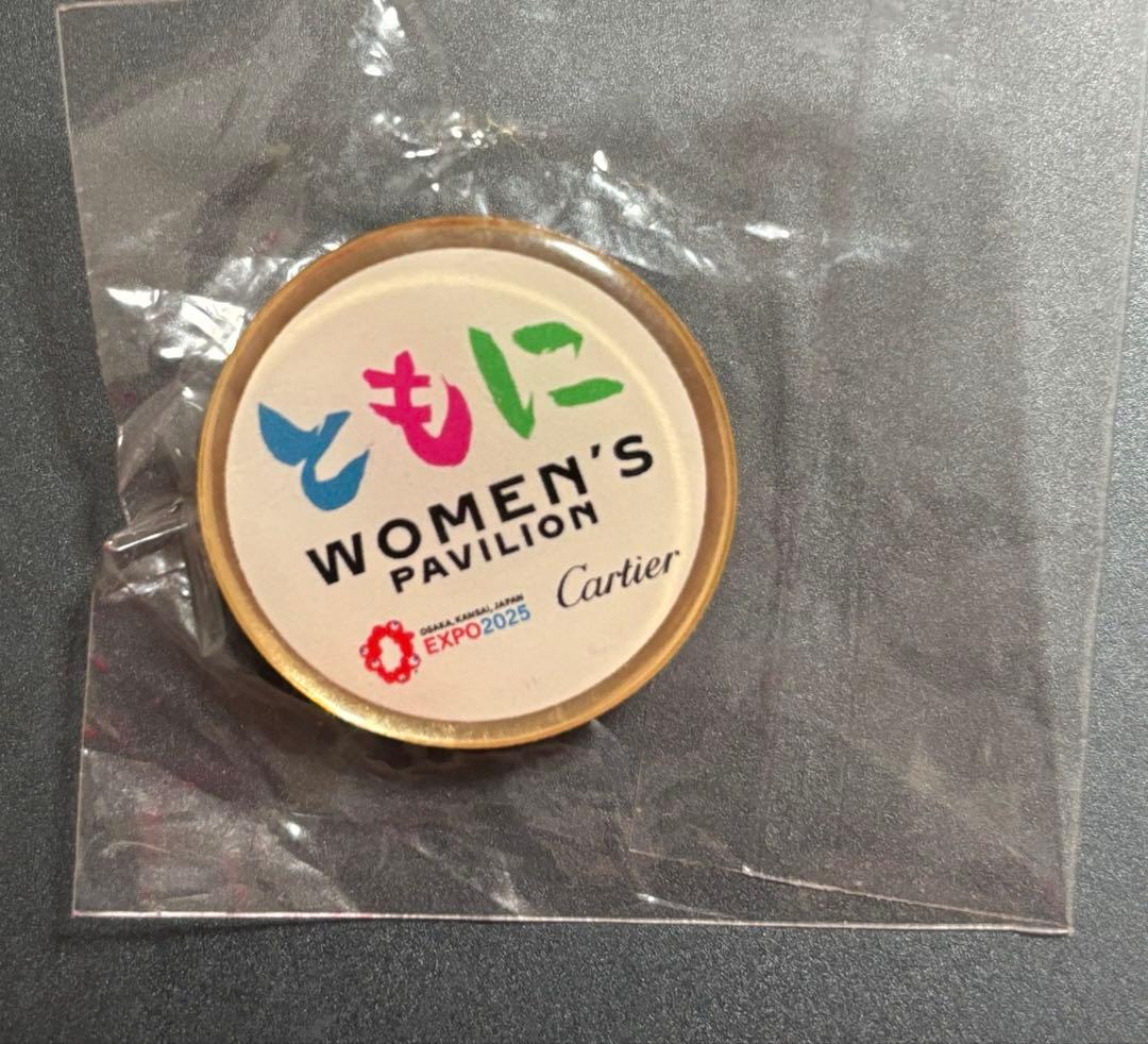 【非売品】大阪関西万博 ウーマンズパビリオン × Cartier ピンバッジ