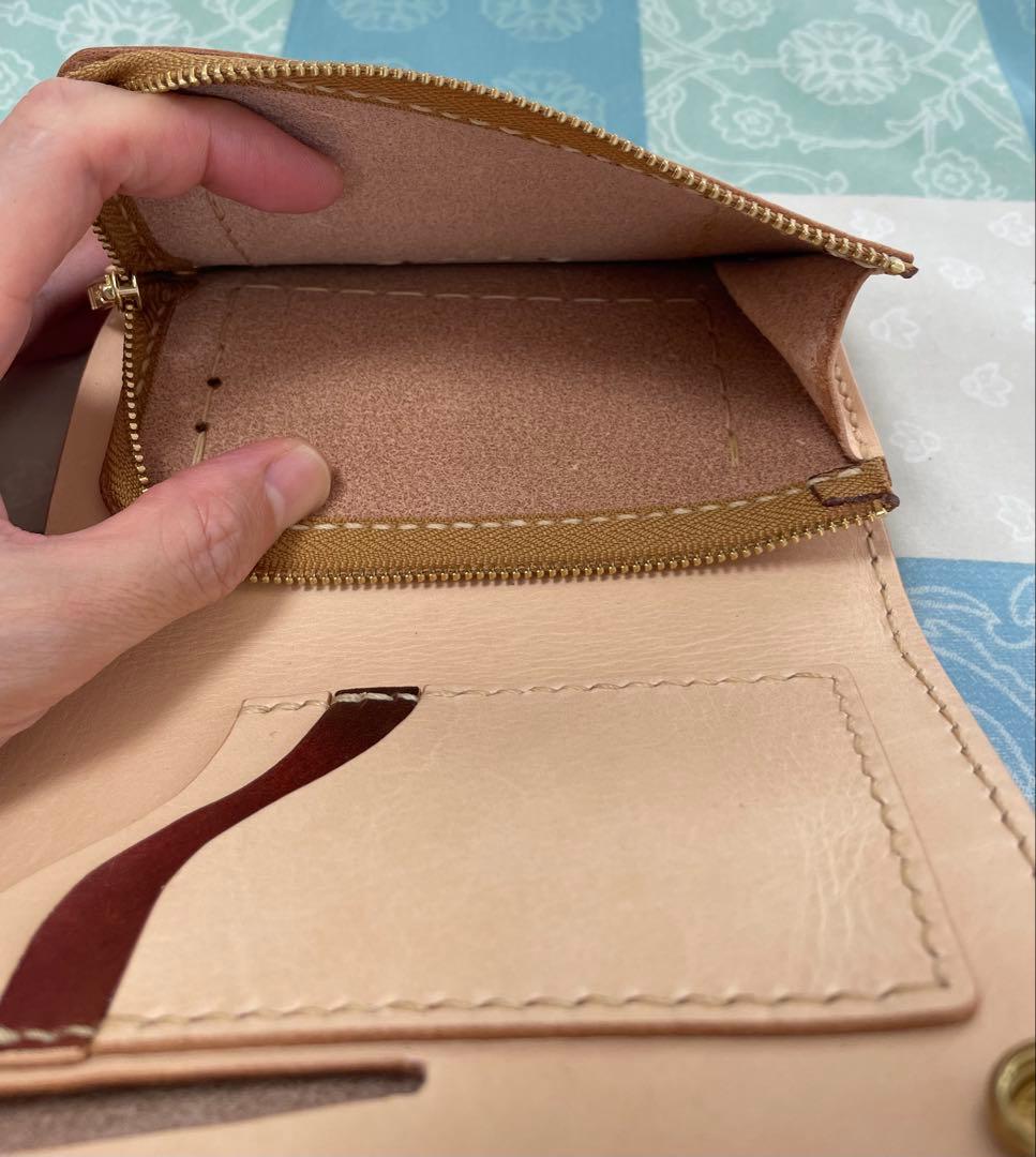 トラッカーウォレット　ミドルサイズ　お札を楽に収納　赤＋茶＋ナチュラル