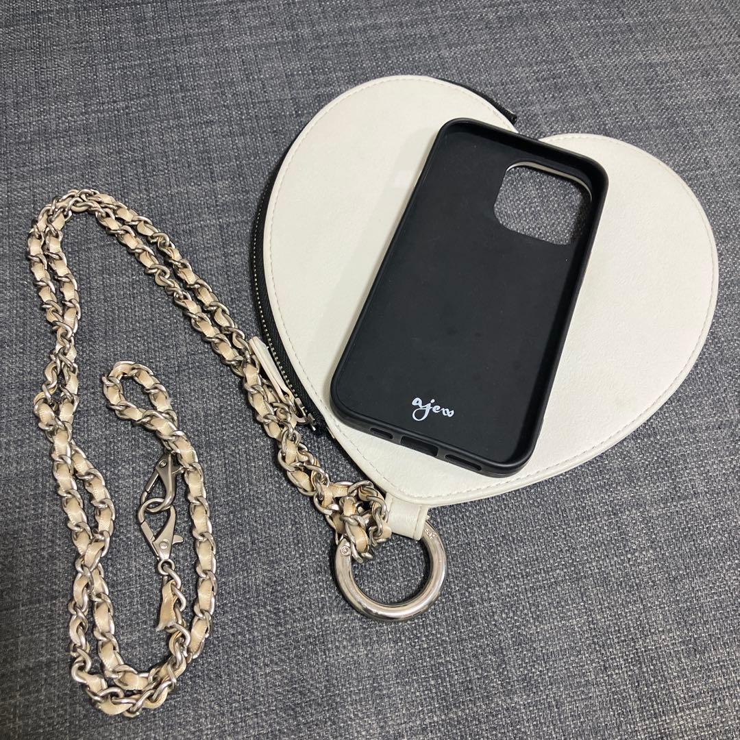 ajew ハート　iPhoneケース