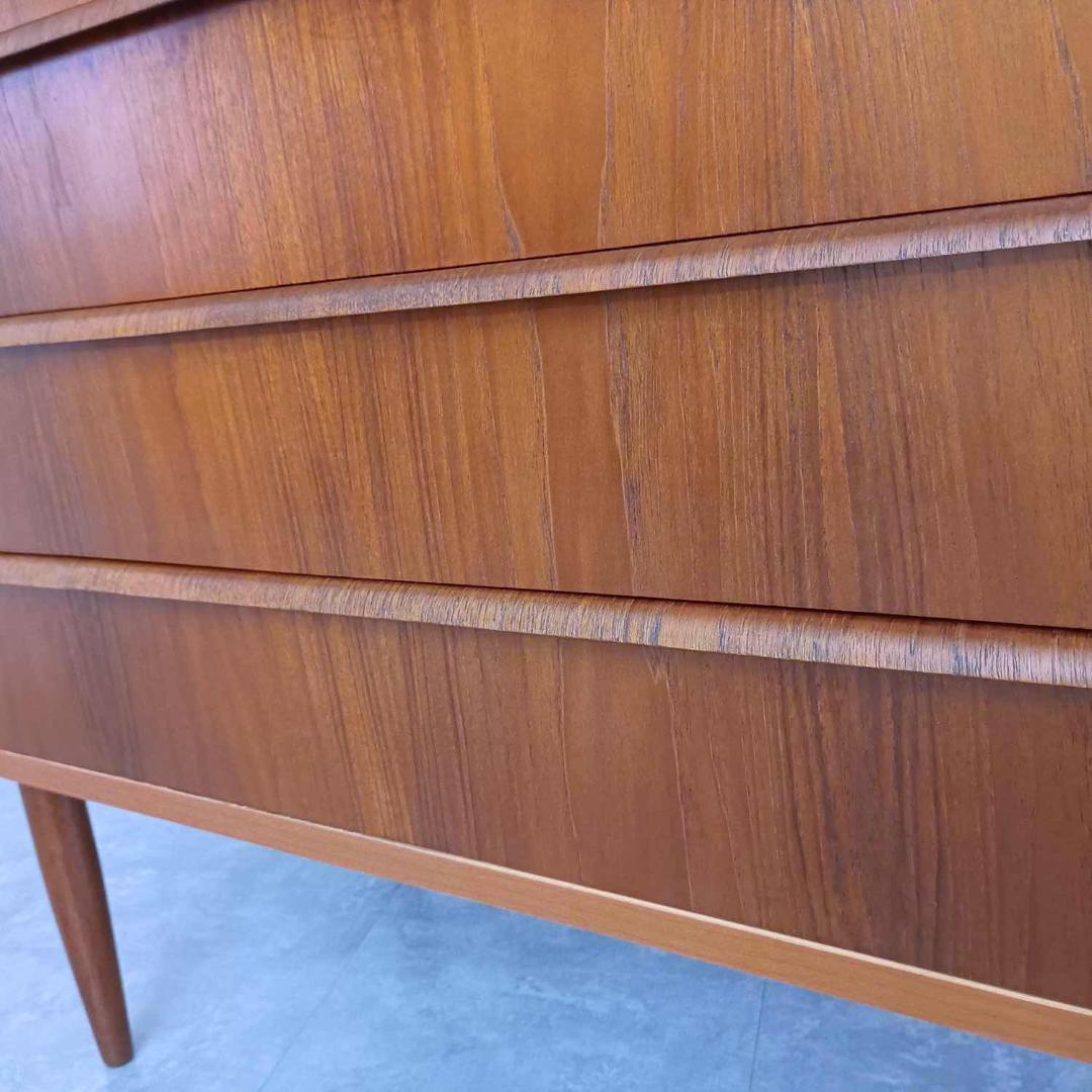 北欧ヴィンテージ チーク 4段チェスト