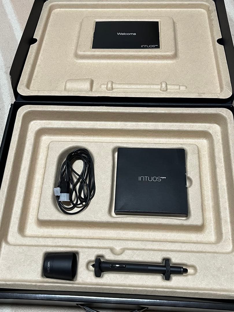 液タブ・ペンタブ wacom intuos pro medium