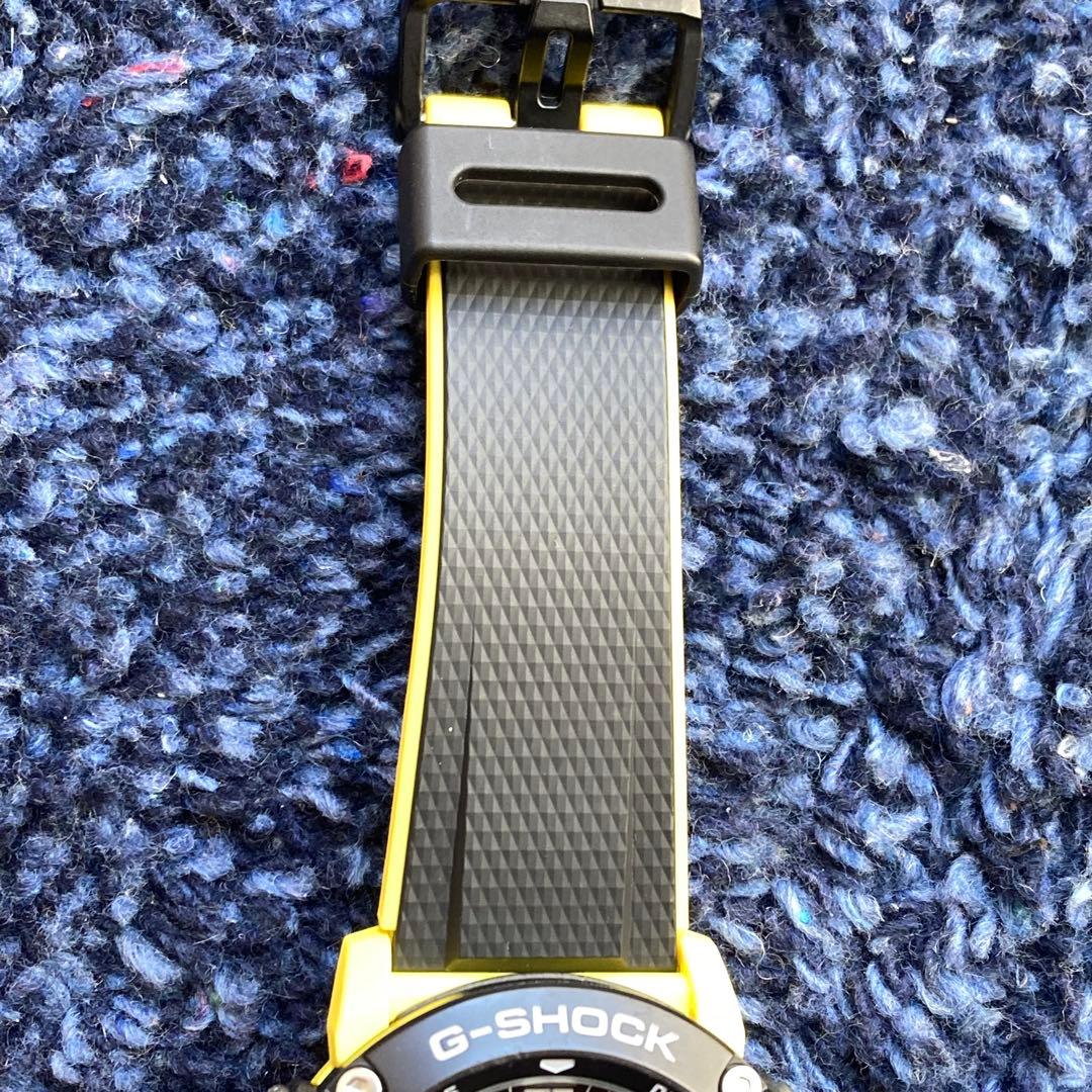 【美品】CASIO G-SHOCK GA-2000-1A9JF【電池新品】