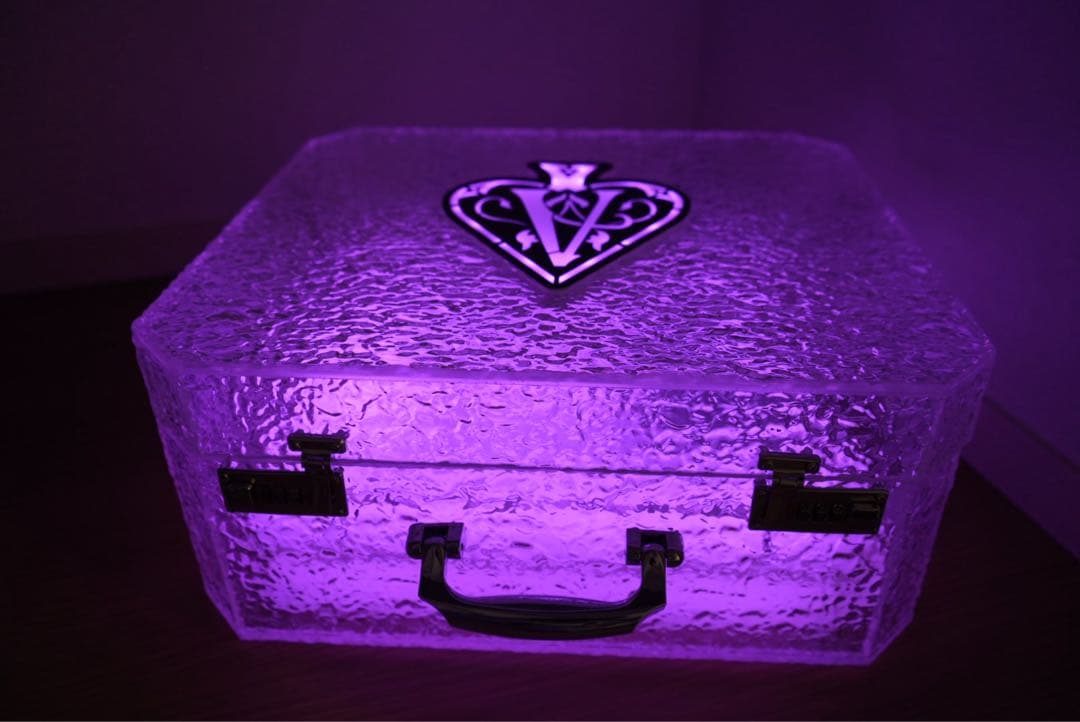 即発送！シャンパン ケース LED アルマンド アタッシュケース