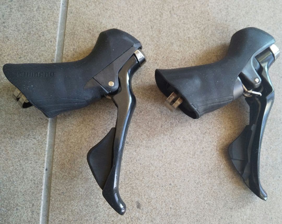 最終値下アルテグラ ST-R8000 左右STIセット 2X11S リムブレーキ