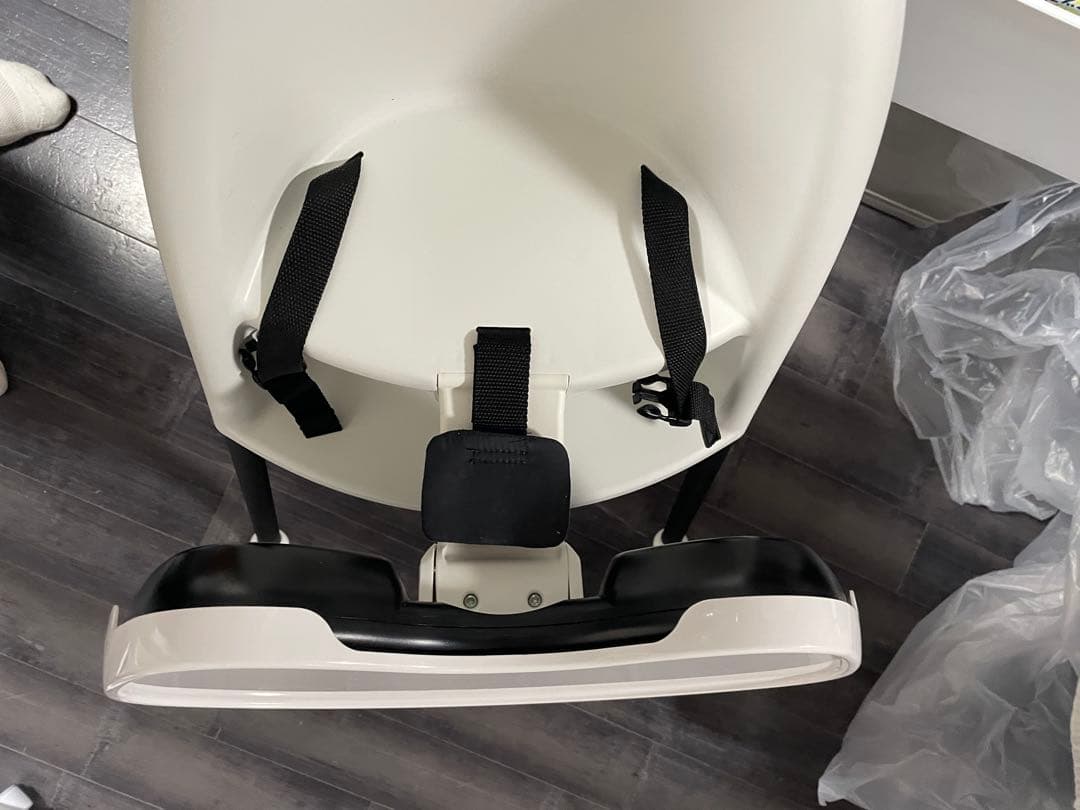 かなた　ベビービョルン　ハイチェア（ハーネス付き）