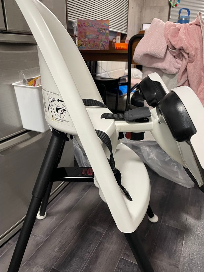 かなた　ベビービョルン　ハイチェア（ハーネス付き）