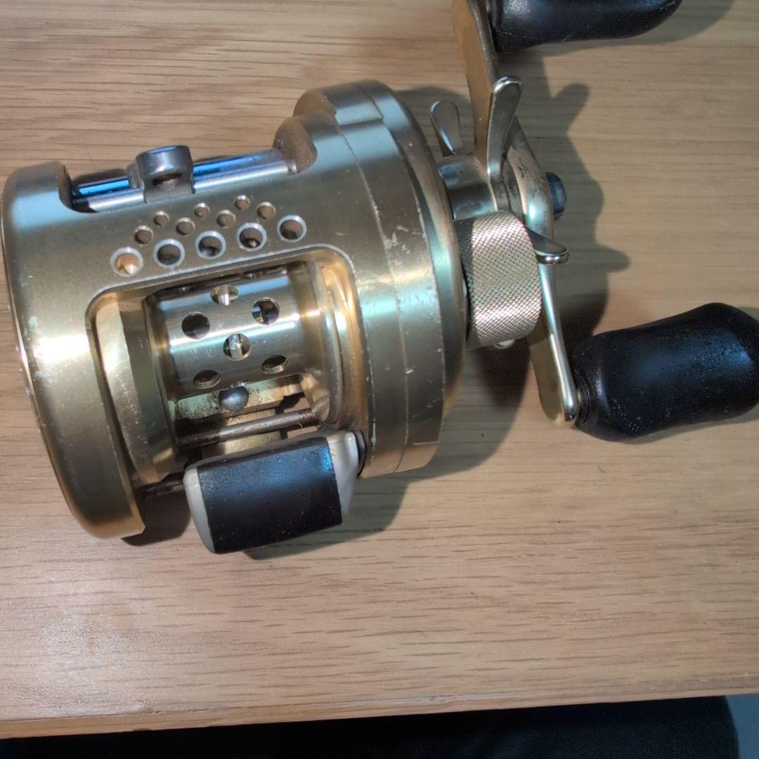 SHIMANO シマノ　01 カルカッタコンクエスト　100