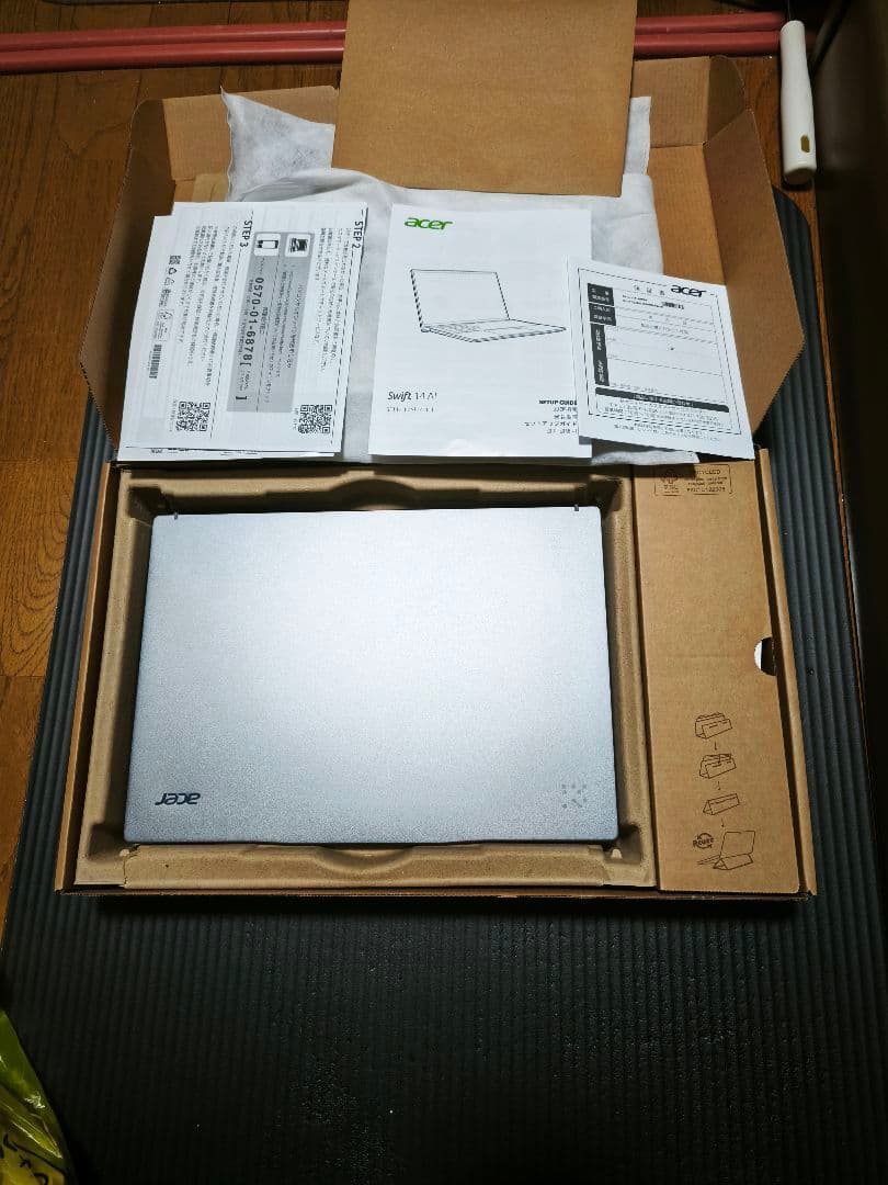 週末値下げ　大幅値下げAIパソコン　Acer Swift 14 AI 　 新品級